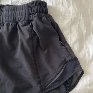 lululemon hotty hot shorts